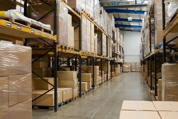 Canadian Warehousing Services suppliers